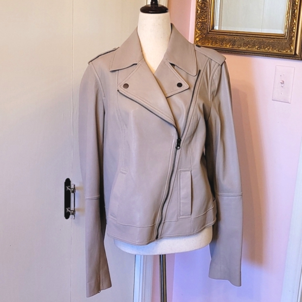 VINCE oatmeal leather
